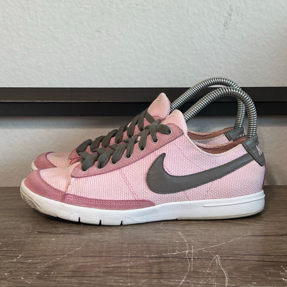 Nike Blazer Low Canvas Women’s Athletic Shoes Sneakers Size 6 Pink
